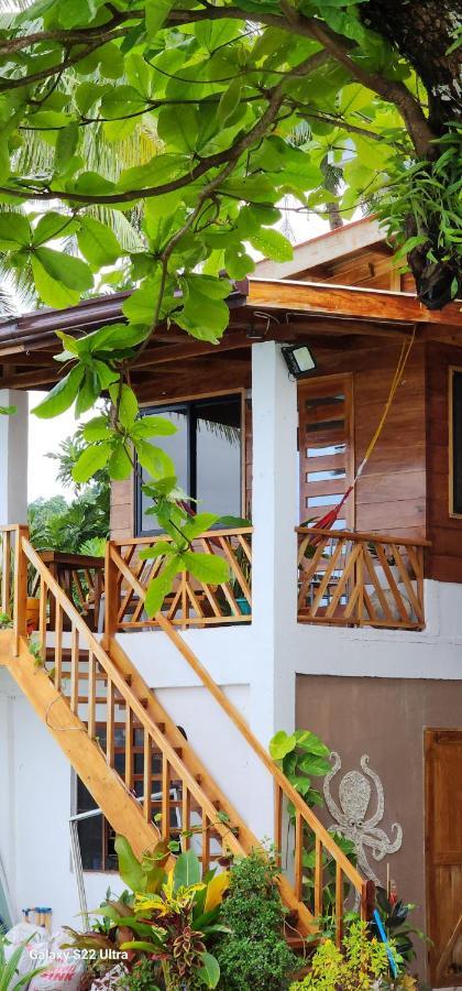 Chue&Larry'S Beachside Homestay Libagon Kültér fotó