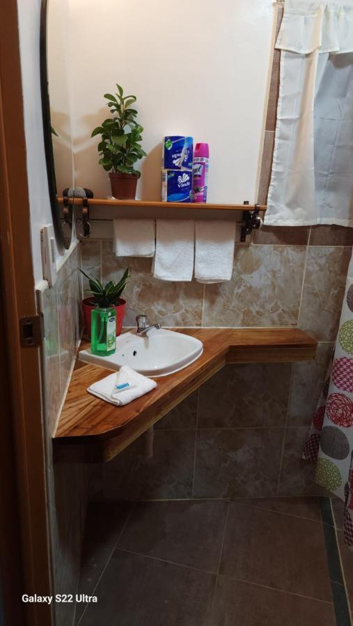 Chue&Larry'S Beachside Homestay Libagon Kültér fotó