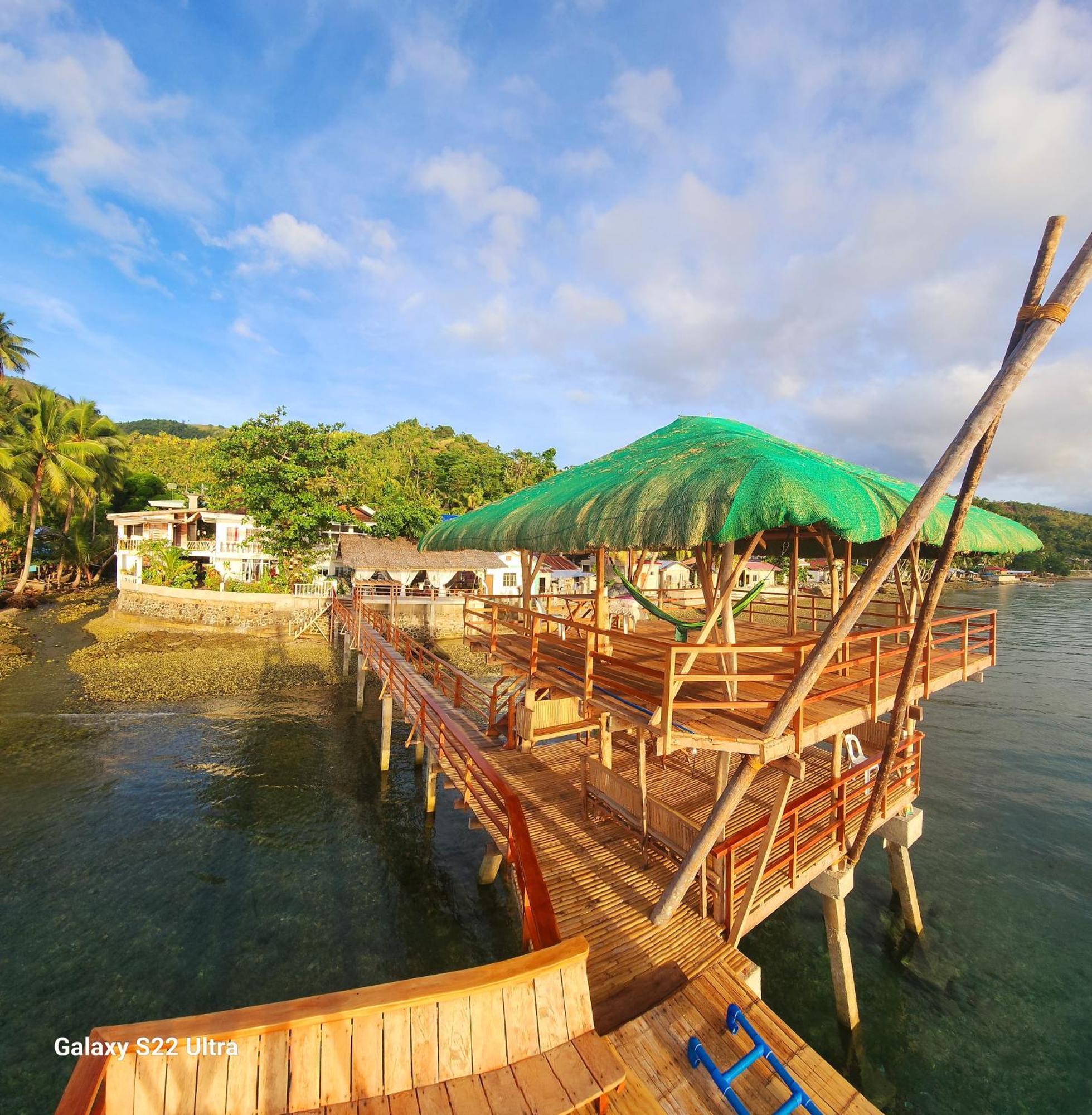 Chue&Larry'S Beachside Homestay Libagon Kültér fotó
