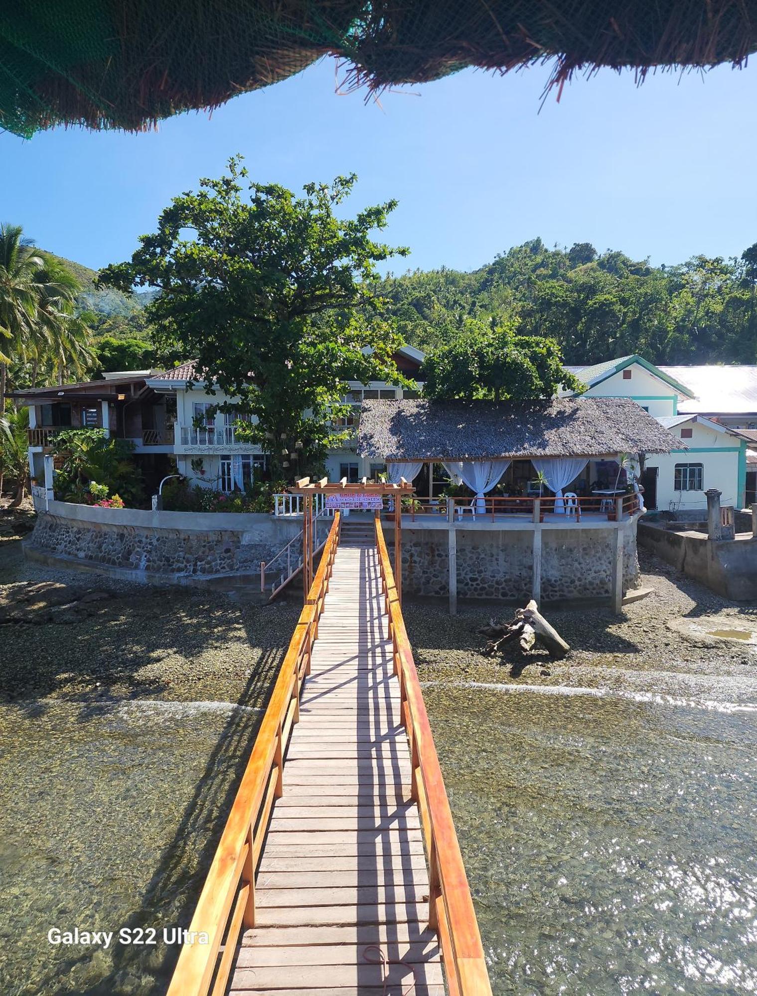 Chue&Larry'S Beachside Homestay Libagon Kültér fotó